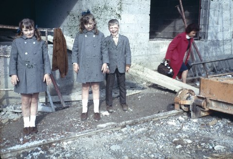 Dipositive non retouchée, regardez les taches sur l'image